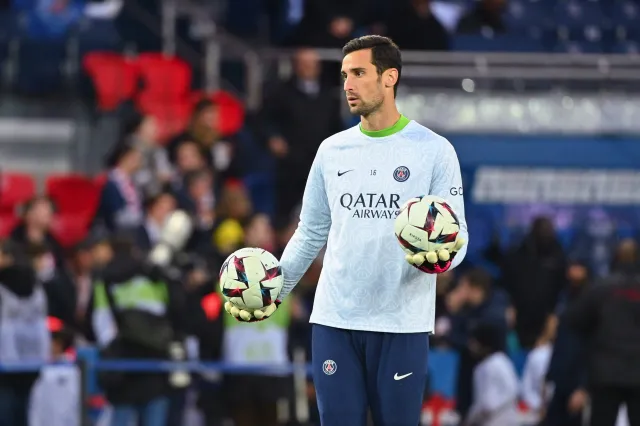Żona bramkarza Paris Saint-Germain przekazała, że stan męża jest stabilny