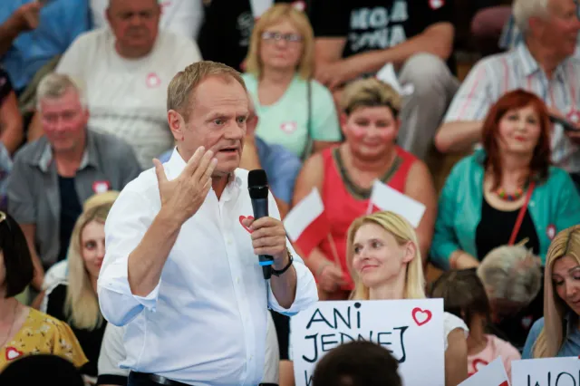 Tusk w Kłodzku. "Polska na nie zasługuje na takie rządy. One prowadzą do tragedii"