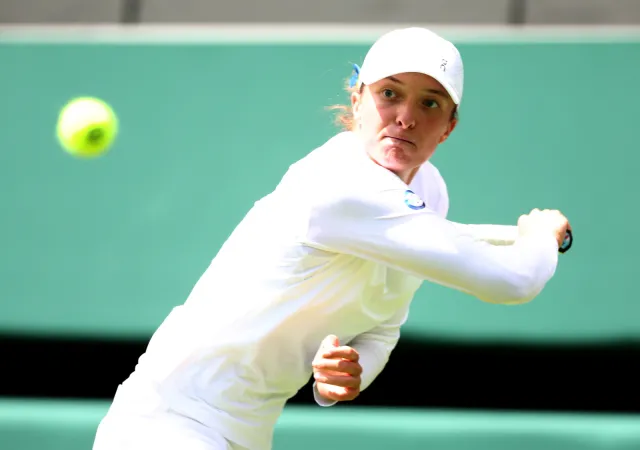 "Spacerek" Igi Świątek na inaugurację Wimbledonu