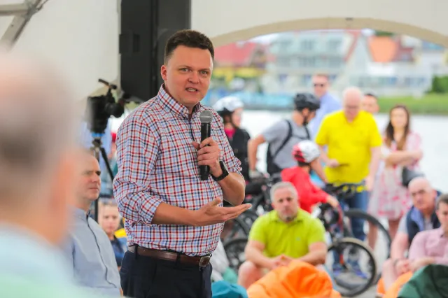 W nowym SONDAŻU Sejm bez Trzeciej Drogi. Jak PiS i KO?