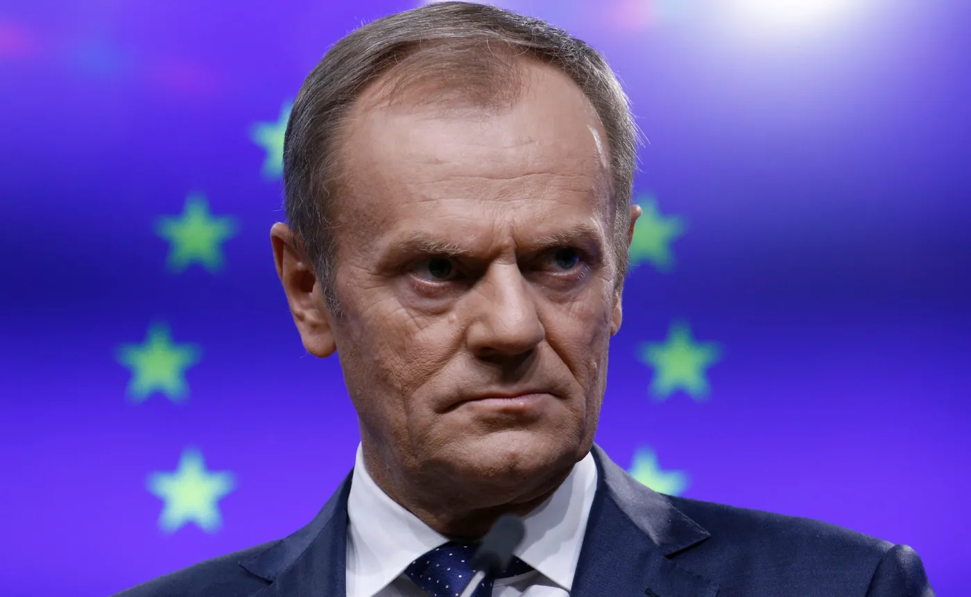 Tusk o "pseudoaferze": Nie wszystkim musi się podobać, że ktoś z kimś je obiad...