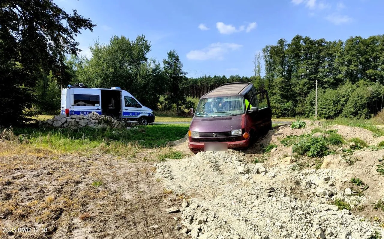 O krok od tragedii, czyli gdy nietrzeźwi rodzice wiozą swoje dzieci. Dwa niemal identyczne zdarzenia