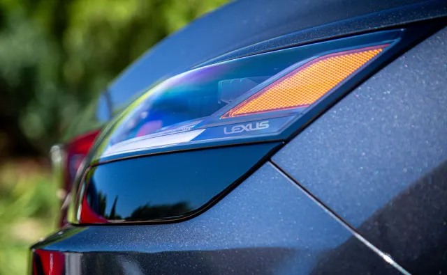 Nowy Lexus na rynku! Wygląda ekstra, nowatorska hybryda pod maską