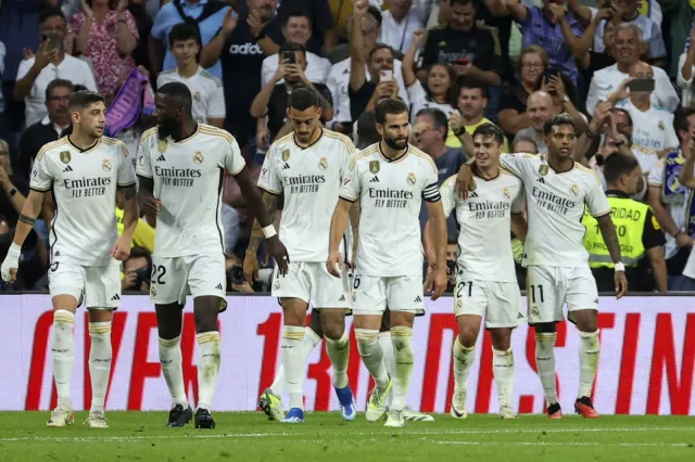 Real Madryt wyprzedził Barcelonę, Girona nowym liderem