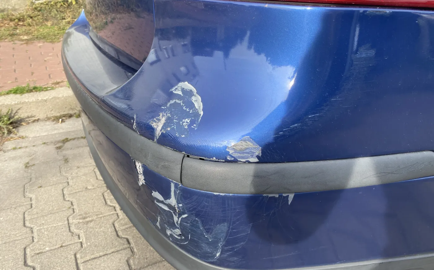 Używane i nieoczywiste auto do 10 tys. zł: Czy to musi być… Saab?