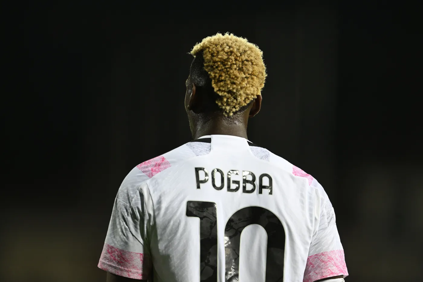 Juventus Turyn obniży miesięczną pensję Paula Pogby