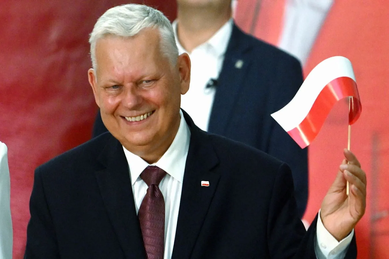 Zabawna wpadka Suskiego na antenie TVP Info. "Pozdrawiam pani tatę"
