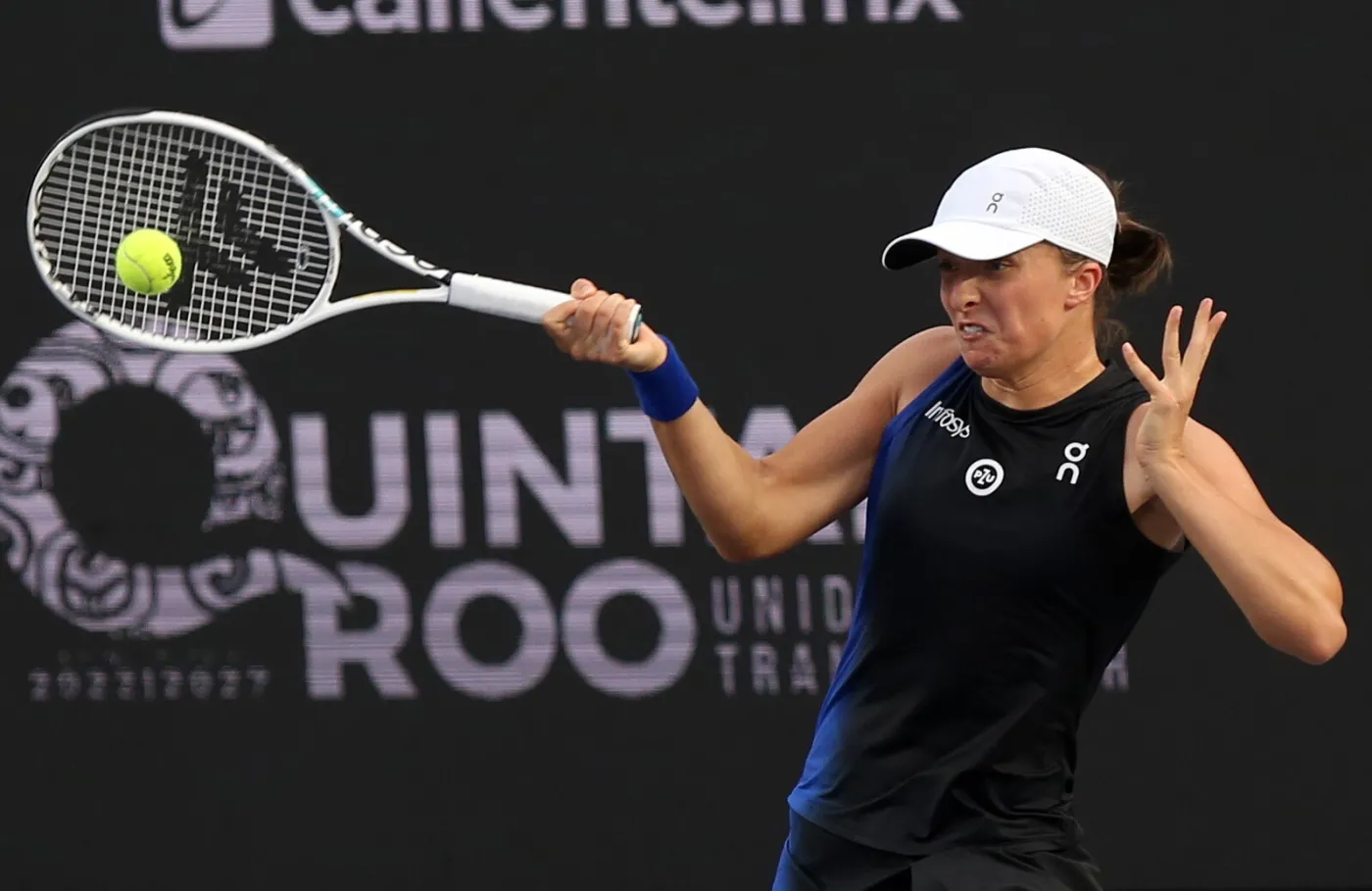 WTA Finals. Koncert Igi Świątek w pierwszym secie. Coco Gauff nie ugrała nawet gema