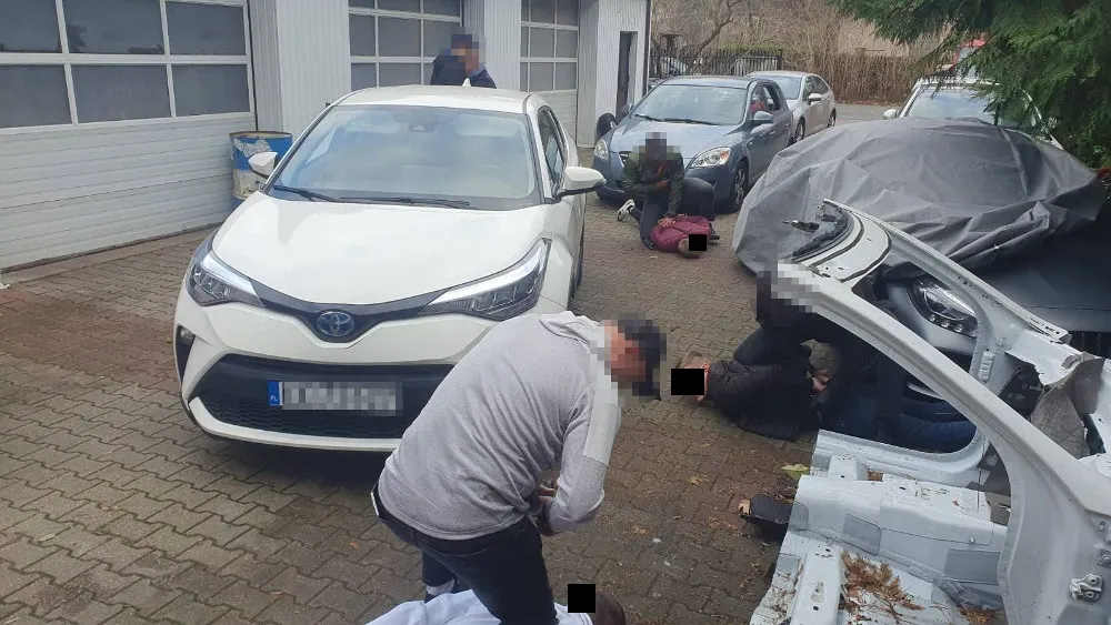 Skradziona Toyota C-HR Otwock