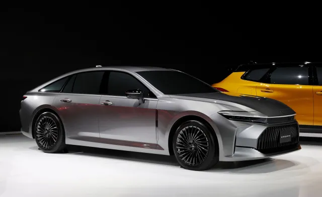 Nowa Toyota to trzęsienie ziemi. Wygląda świetnie i ma dwa napędy