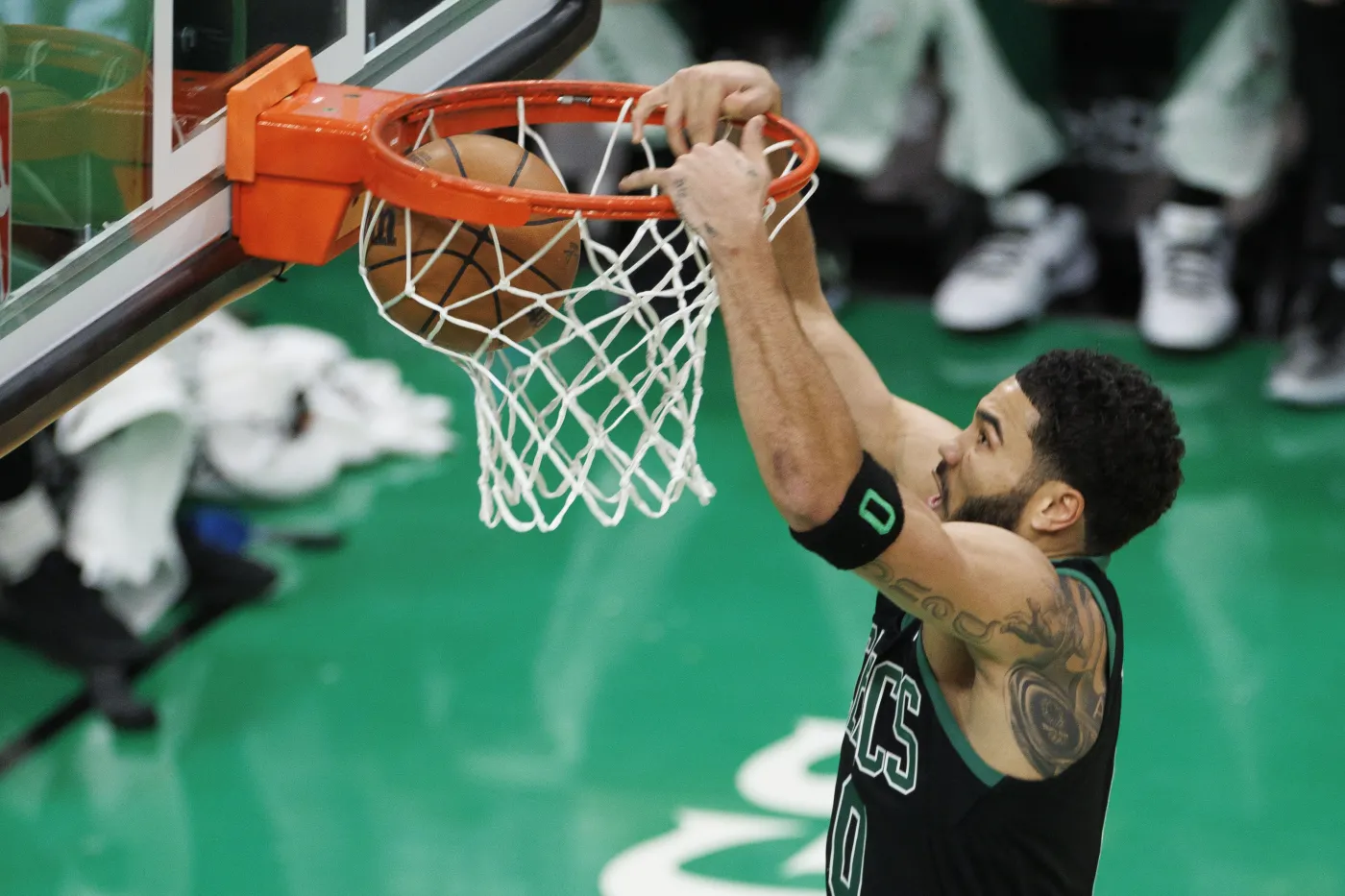 Liga NBA. Raptors odrobili 23-punktową stratę. Celtics wygrali trzeci mecz z rzędu