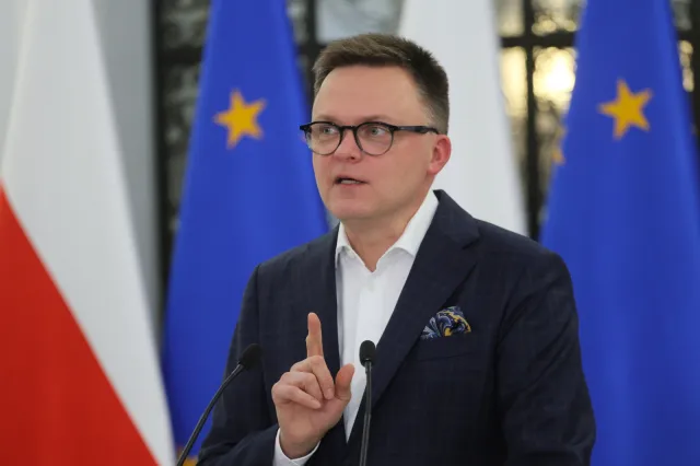 Hołownia zaskoczył pracownika TVP. Spytał o Kaczyńskiego i rosyjskie służby...