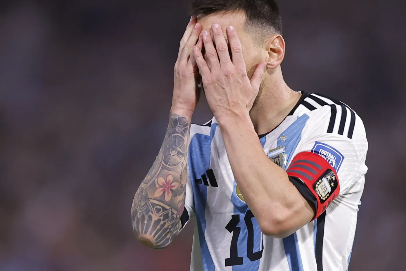 El. MŚ 2026. Pierwsza porażka Argentyny. Selekcjoner Chile podał się do dymisji [WIDEO]