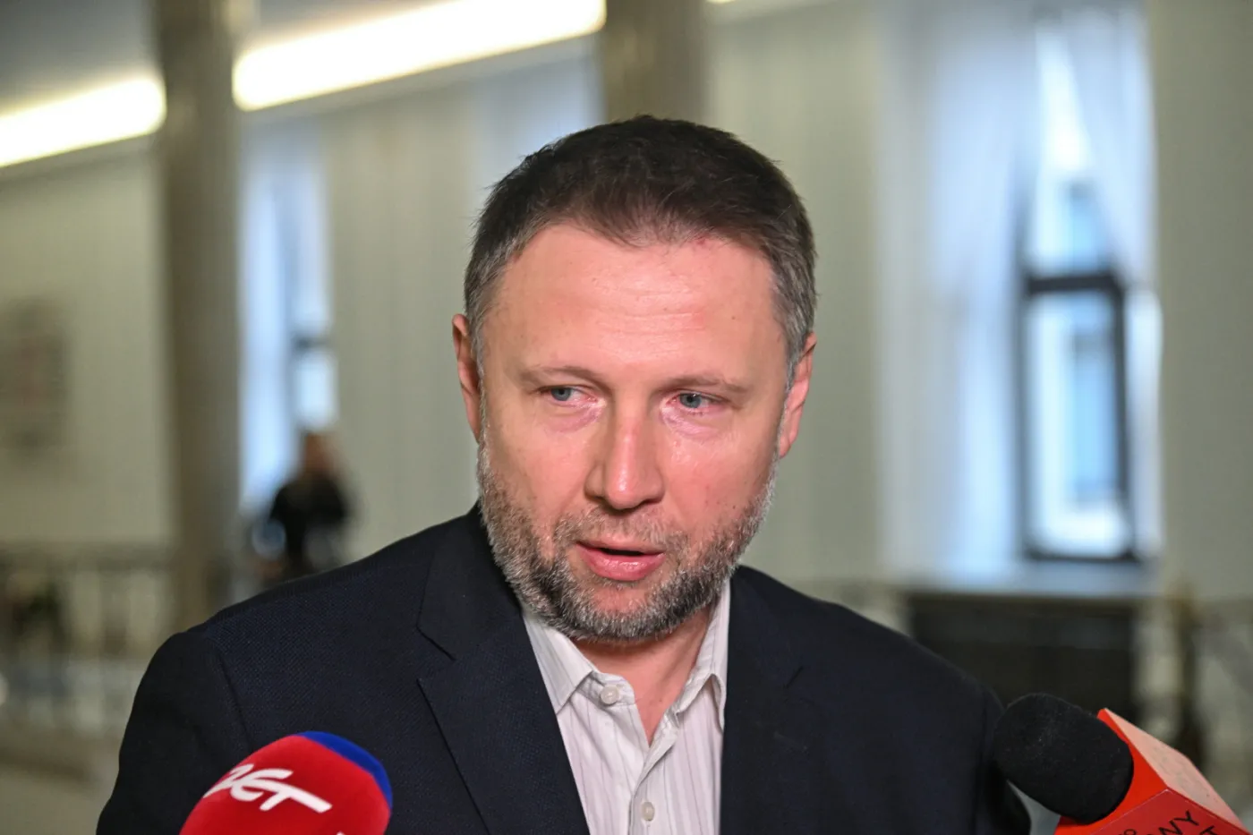 Poseł Kierwiński ostro. "Andrzej Duda będzie bronił bicia kobiet pałkami?"