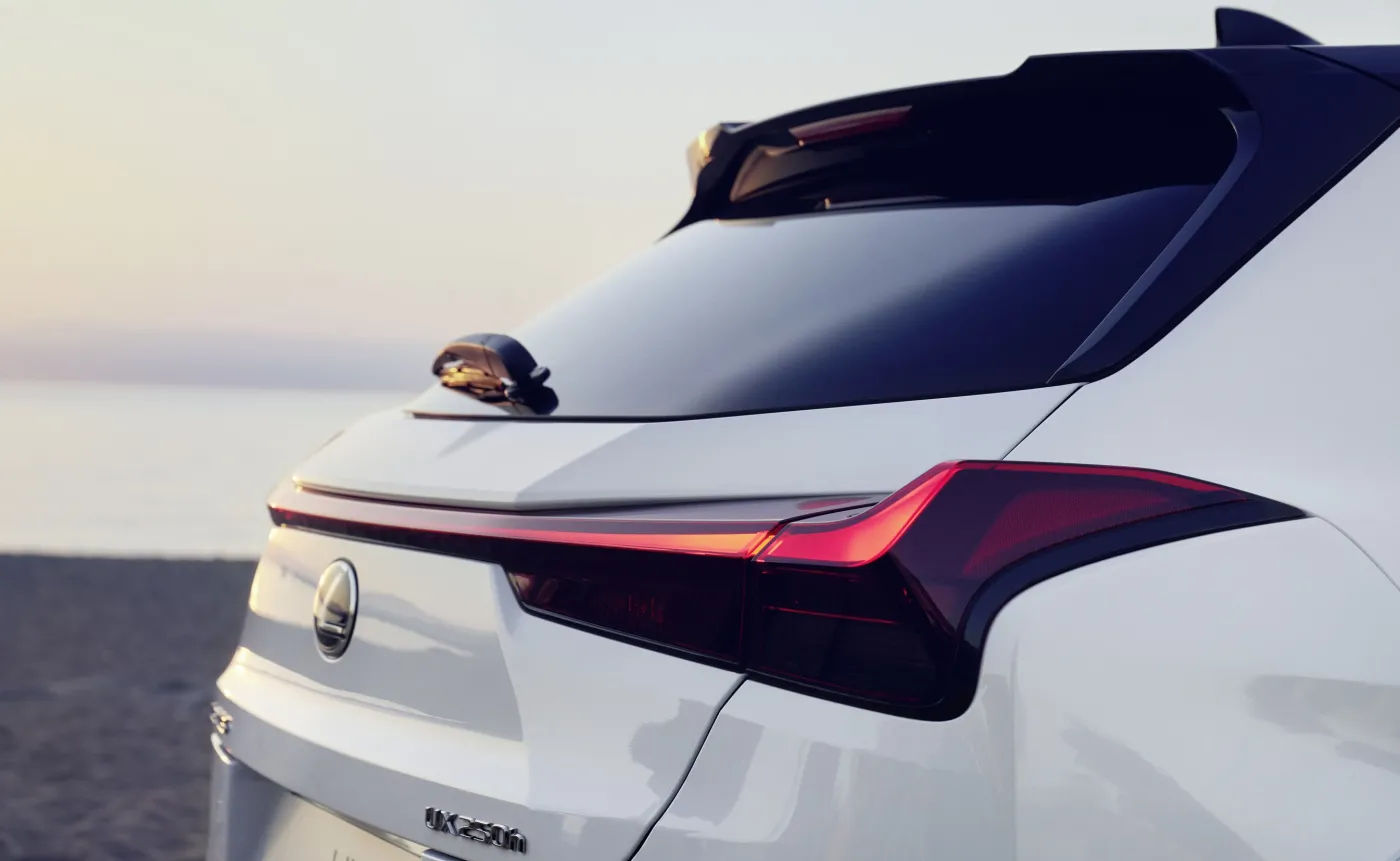 Lexus UX 200 ostro tanieje. Teraz cena i silnik 2.0 robią wielką różnicę