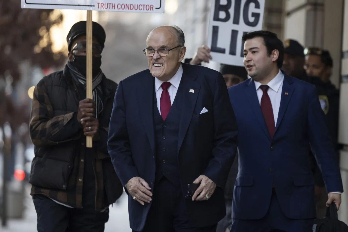 Gigantyczna kara dla byłego prawnika Trumpa. Zapłaci fortunę za zniesławienie komisji wyborczej