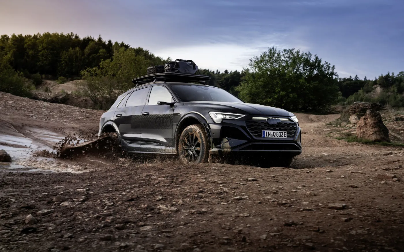 Audi Q8 e-tron edition Dakar