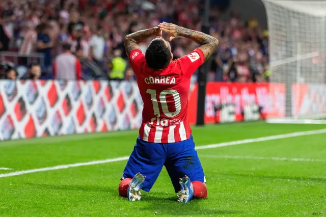 Piłkarz Atletico Madryt z rodziną napadnięci we własnym domu
