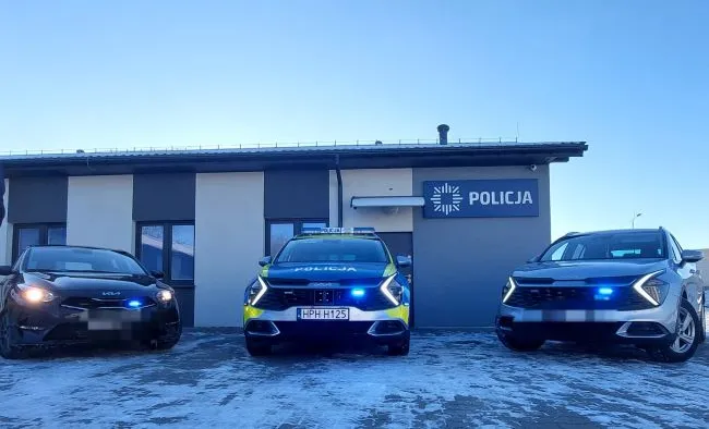 Zaszaleli. Nowe radiowozy dla grójeckiej komendy robią wrażenie