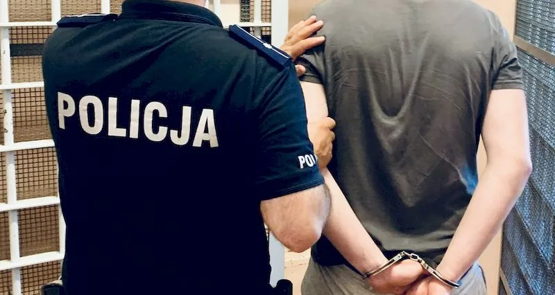 21-latek zatrzymany za kradzież. Policjantom wydał go własny pies