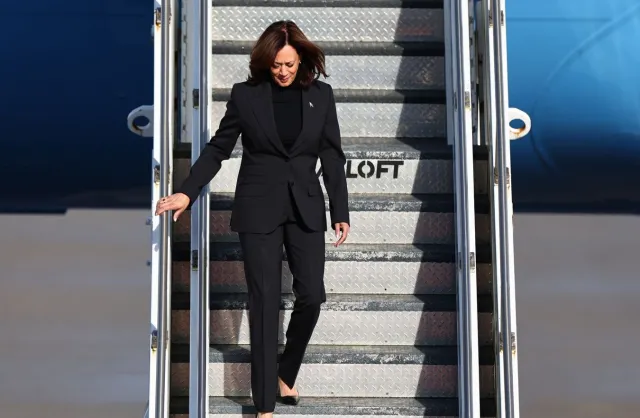 Śmierć Nawalnego. Kamala Harris: Kolejny dowód brutalności Putina