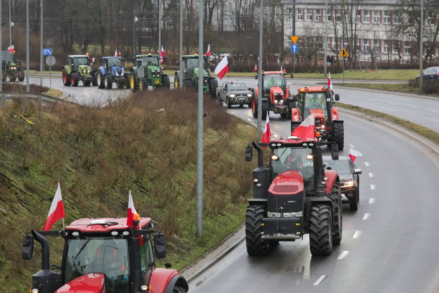 23 lutego paraliż dróg przy lotnisku w Pyrzowicach. Oto objazdy i MAPA