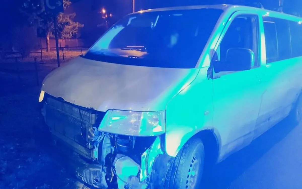 Wrocław: pod osłoną nocy jechał kompletnie zdezelowanym busem. Nie do końca sprawny był też sam kierowca