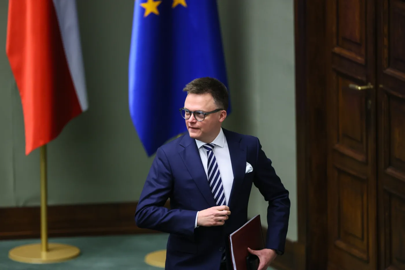 Hołownia nie przebiera w słowach. "To działanie niegodne byłego premiera"
