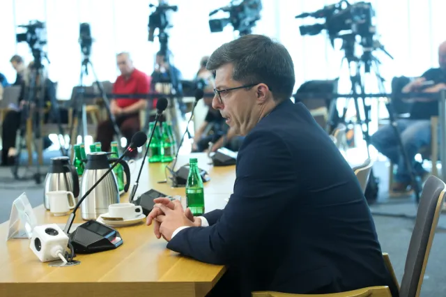 Komisja ws. afery wizowej. "Odmowa dla ekipy filmowców była słuszna"