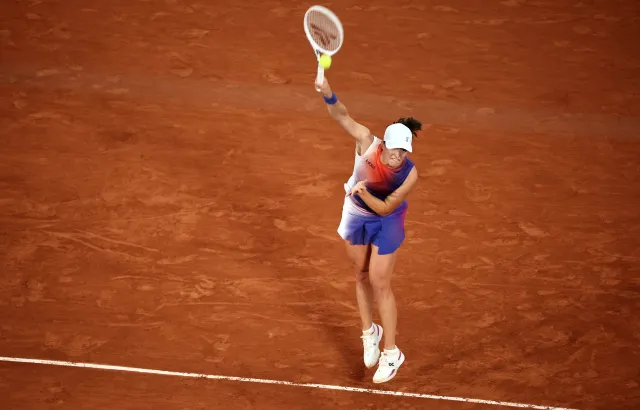 Iga Świątek obroniła piłkę meczową. Pachniało sensacją na Roland Garros