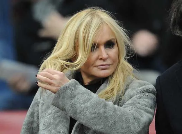 Monika Olejnik wygląda jak nastolatka. Takiej stylizacji nikt się po niej nie spodziewał [FOTO]