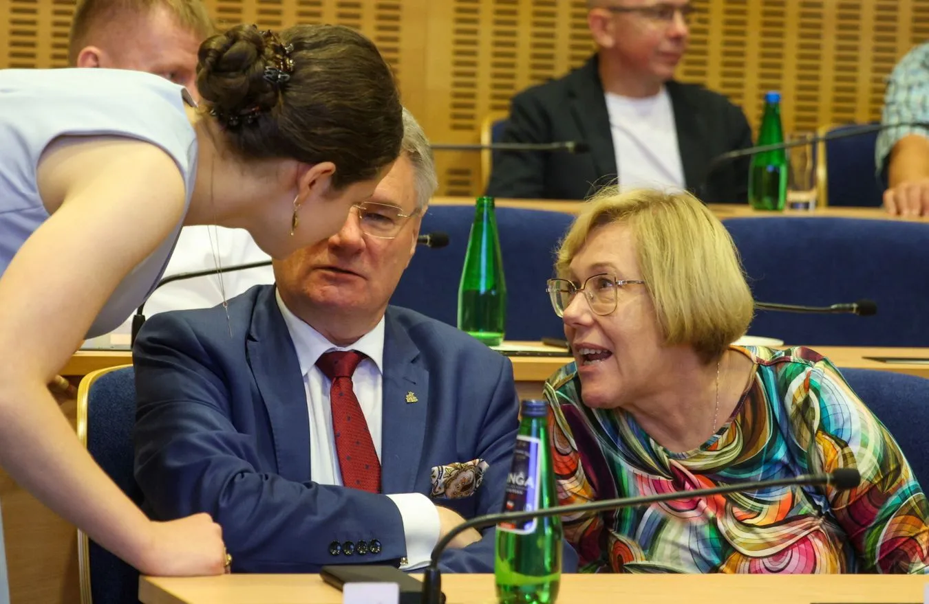 Miała zrezygnować z mandatu. Barbara Nowak: Muszę wrócić