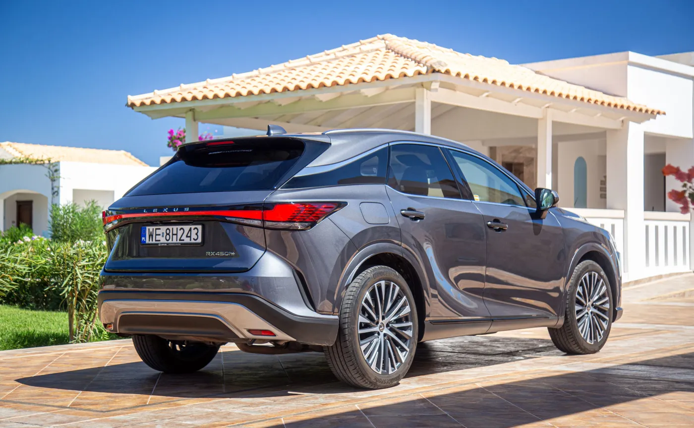 Lexus RX 450h+