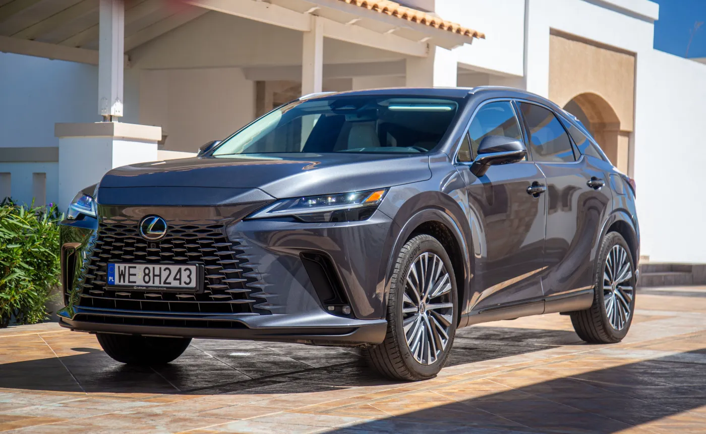 Lexus RX 450h+
