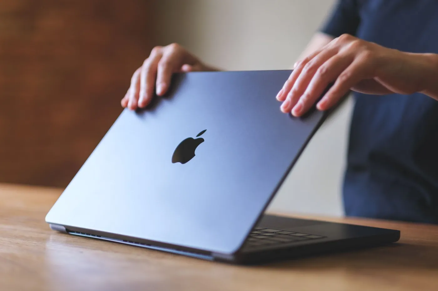 Microsoft "ułatwił" hakerom włamanie do MacOS. Osiem groźnych luk w aplikacjach