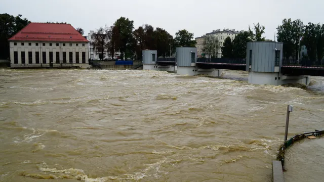 Powódź 2024. Kolejne stany alarmowe przekroczone. Najnowszy komunikat
