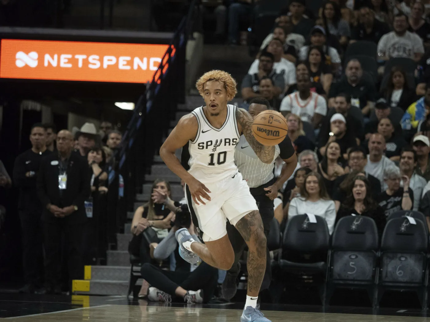 Jeremy Sochan po 12. minutach zszedł z parkietu. Pech jedynego Polaka w NBA