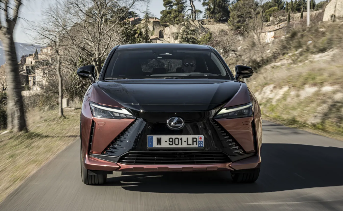 Lexus RZ 450e