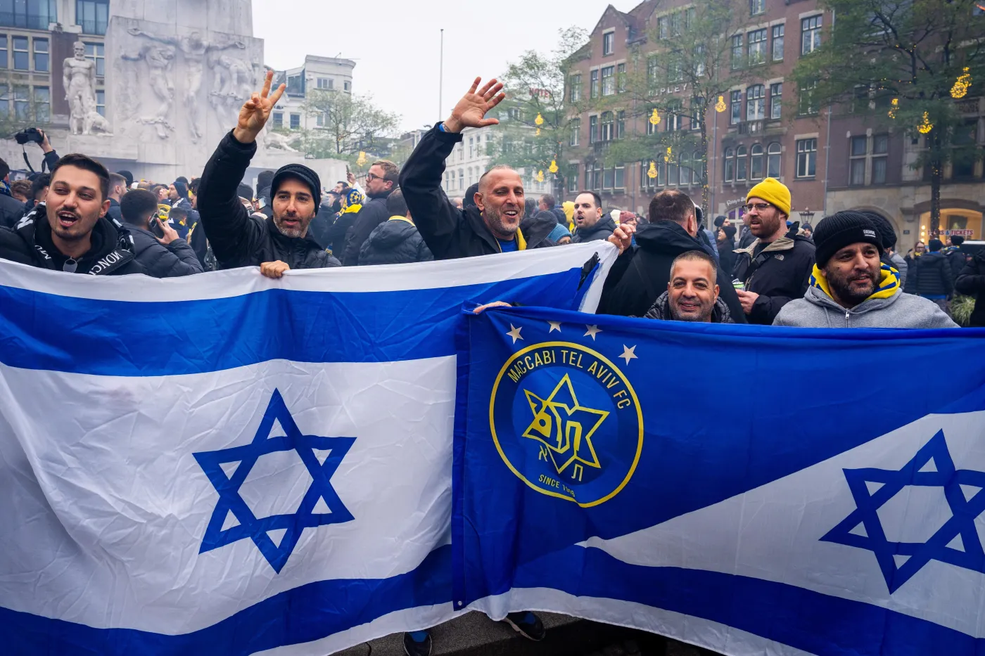 Izraelscy kibice pobici w Amsterdamie. Incydent o charakterze antysemickim