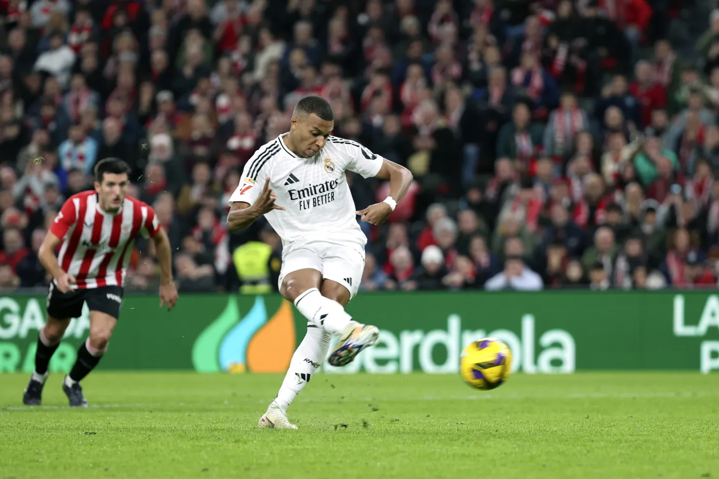 Mbappe zmarnował rzut karny, Valverde popełnił fatalny błąd, Real przegrał w Bilbao