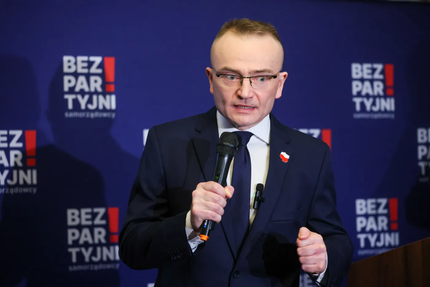 Nowy kandydat na prezydenta chce zmiany ustroju w Polsce. Kim jest Marek Woch?