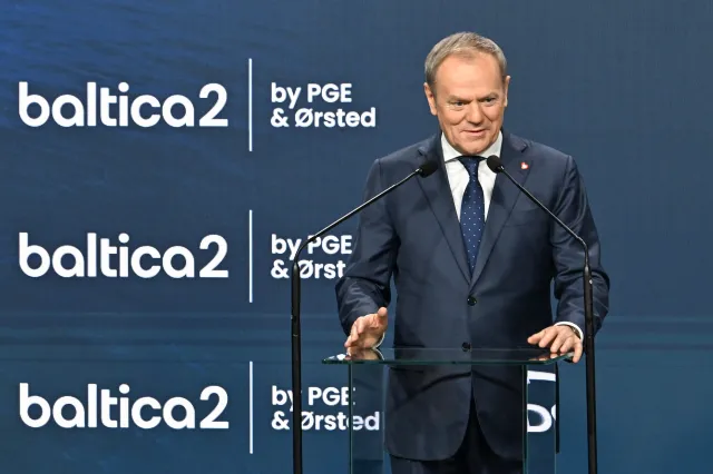 Tusk i Nawrocki są politycznymi wrogami, ale wiadomość dotyczące Lechii ucieszyła ich obu