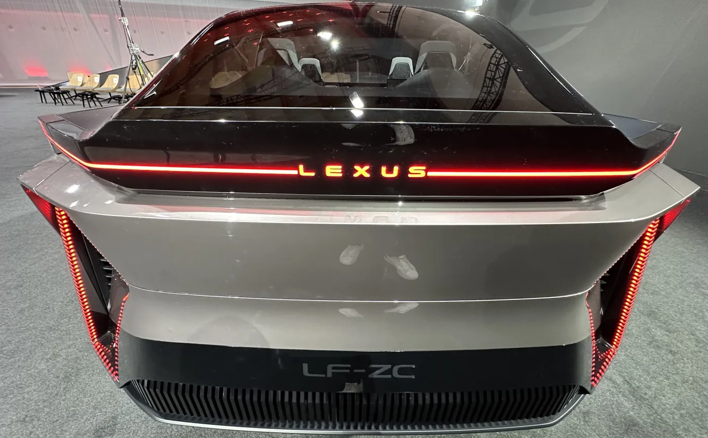 Lexus LF-ZC