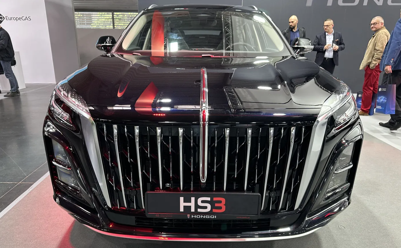 Hongqi HS3