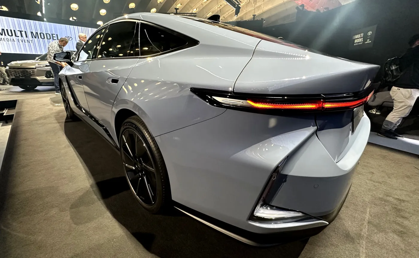 Nowy Lexus ES