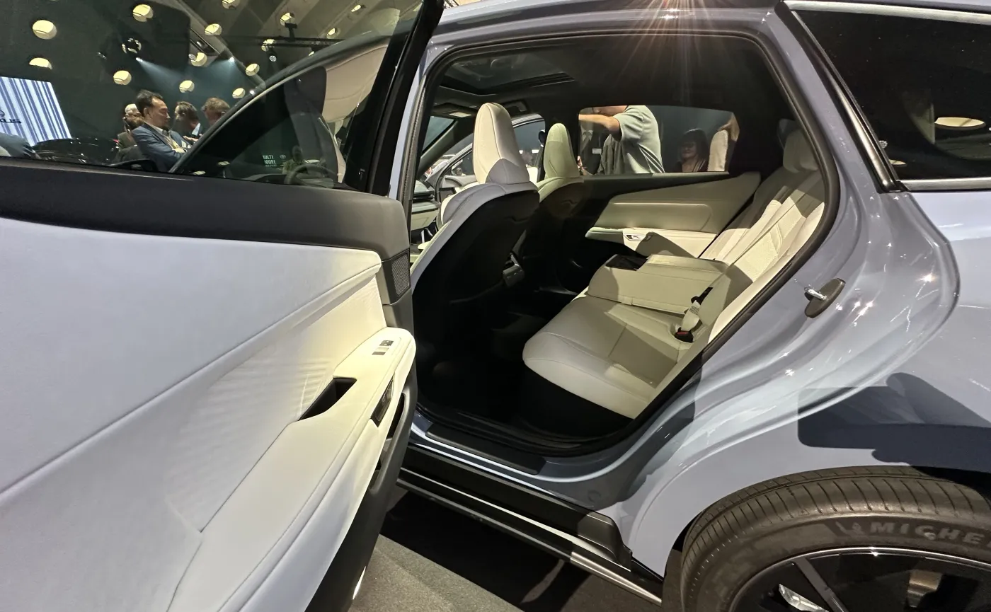 Nowy Lexus ES
