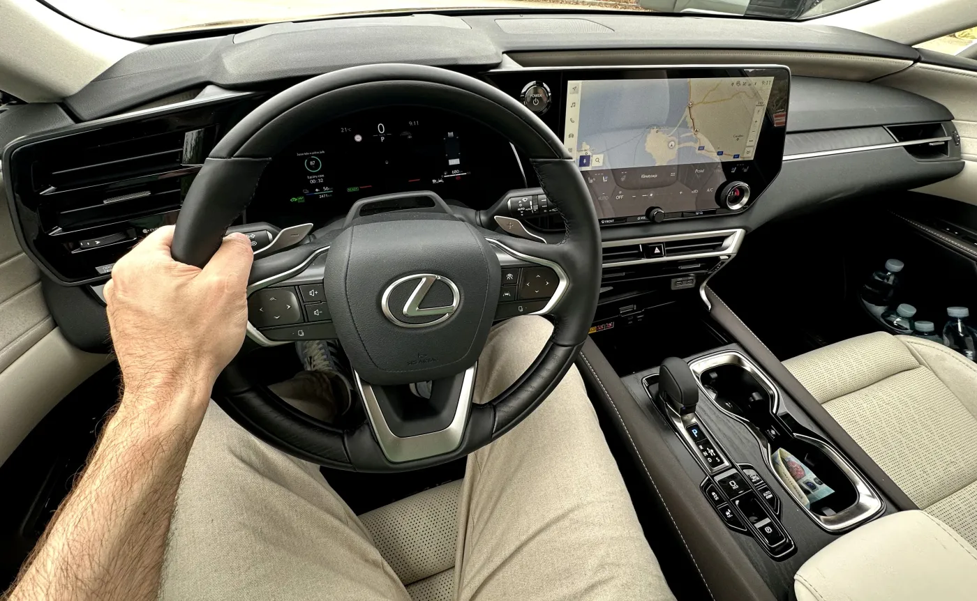 Lexus RX 450+