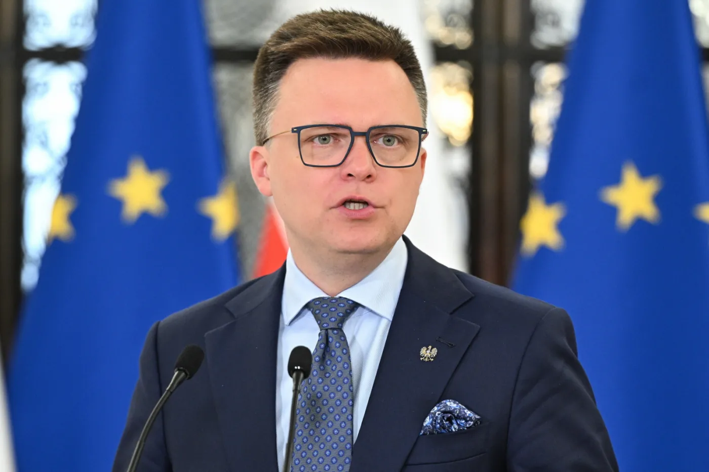 Hołownia pogania rząd. "Do roboty, albo za dwa lata będą premier Czarnek z ministrem Mentzenem"