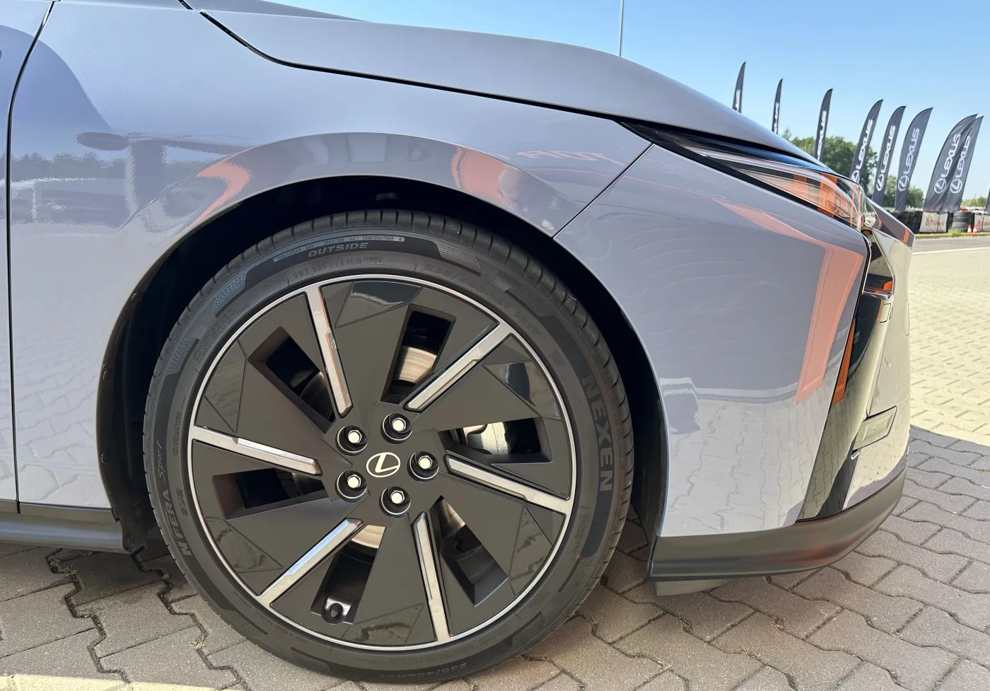 Nowy Lexus ES
