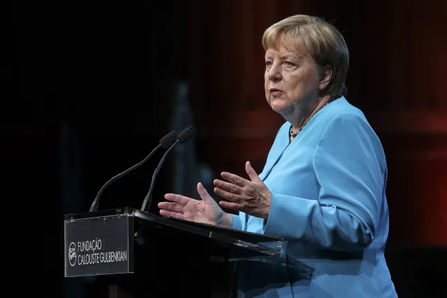 Merkel nie wycofuje się ze słynnych słów o migrantach. "Niemcy są silnym krajem"